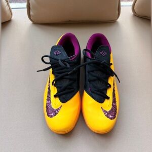 Nike KD 6 (GS) PB & J edition.